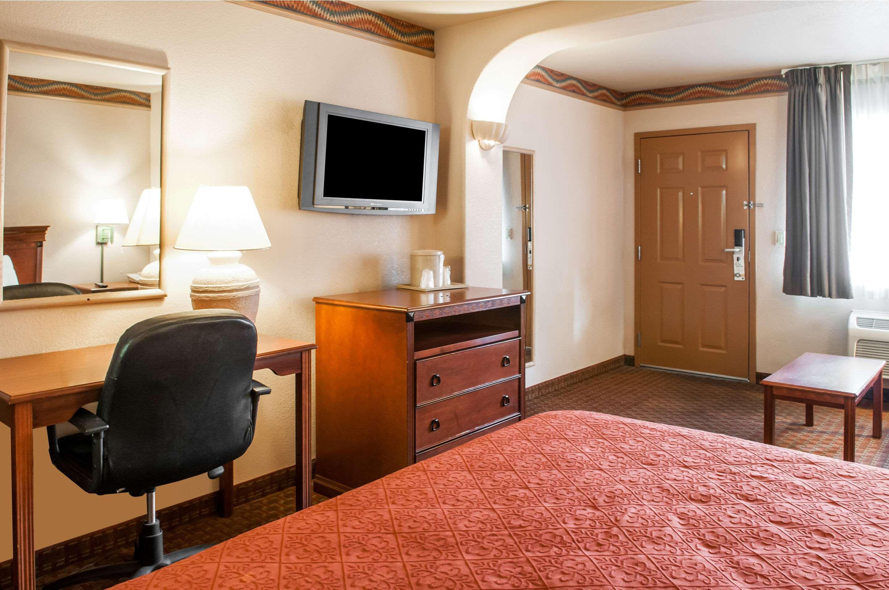 Quality Inn & Suites Las Cruces - University Area Eksteriør bilde