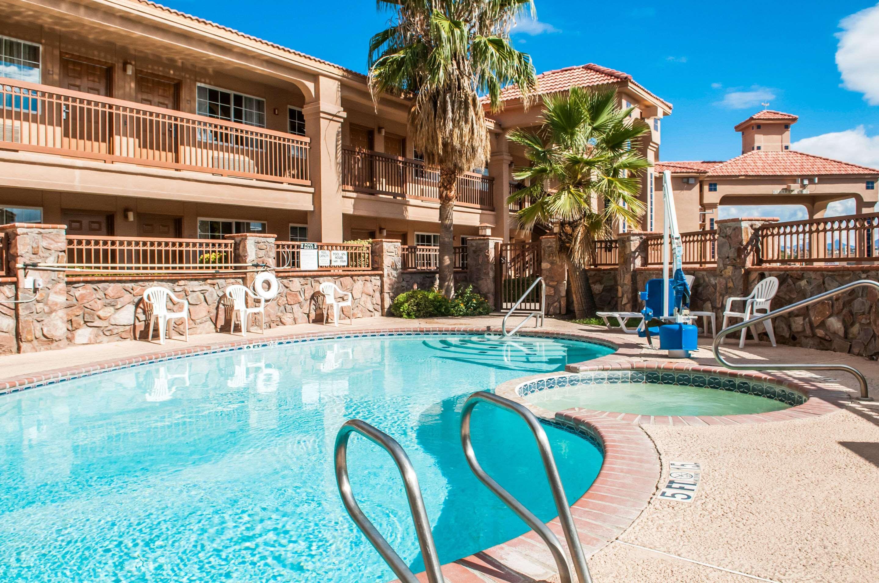 Quality Inn & Suites Las Cruces - University Area Eksteriør bilde